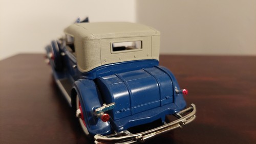 1932 Chrysler lebaronn 1/32 scale diecast model, used in display cases - Picture 5 of 12