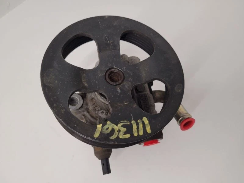 2003-2009 TOYOTA 4 RUNNER Power Steering Pump 6 Cylinder   - Image 2 of 4