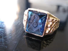 Masonic    crest ring   open back    size    11   USA made  gold plated