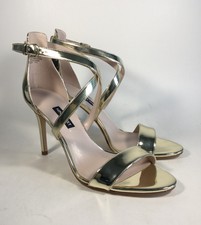 mydebut strappy sandal nine west