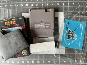 NES Capcom 1942 CIB  (Nintendo Entertainment System, 1986) 5 Screw