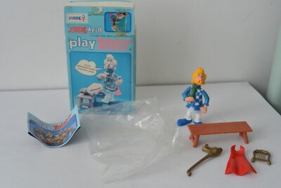 Figurine Play Asterix – Assurancetourix – Ceji (Italie) – Neuve