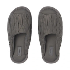 SKIMS - Quilted Slippers - COLOR: Gunmetal. W SZ 8 - New In Box Still