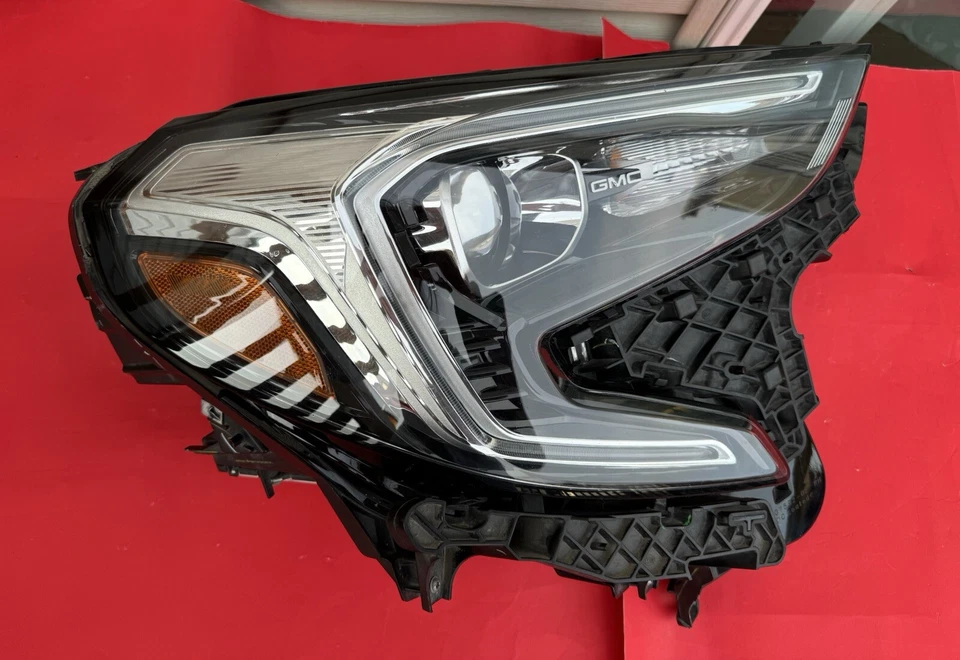 Par de faróis 2018-2021 GMC Terrain Denali SL SLE SLT esquerda e direita HID fabricante de equipamento original 786 - Imagem 3 de 4