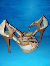 Poetic License A Fling Thing peeptoe platform pumps natural Size 6
