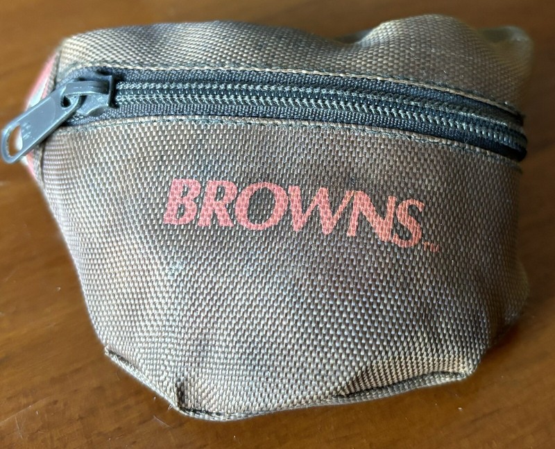 Vintage 1990’s Cleveland Browns Zippered Change, Money Or Keys Purse With Straps