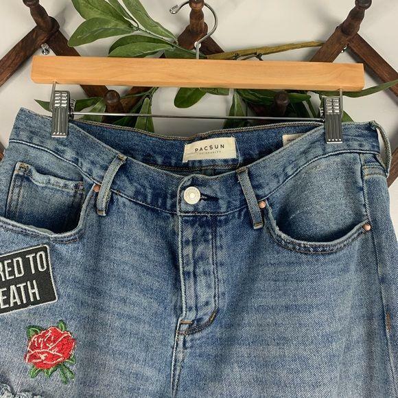 PacSun Embroidered Patchwork Cropped Distressed S… - image 4