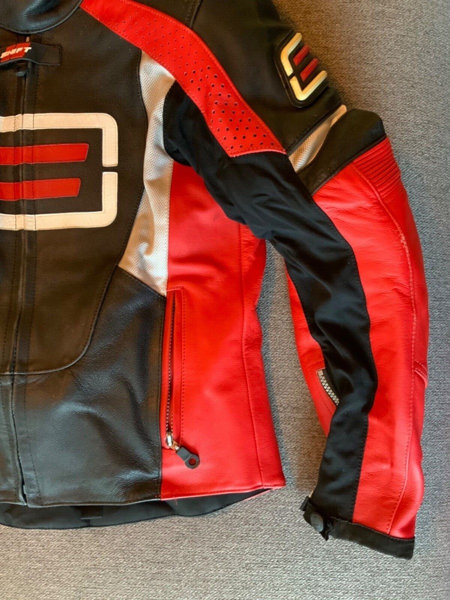 Mens Shift ST Motorcycle Leather Jacket Size XS with Protection
