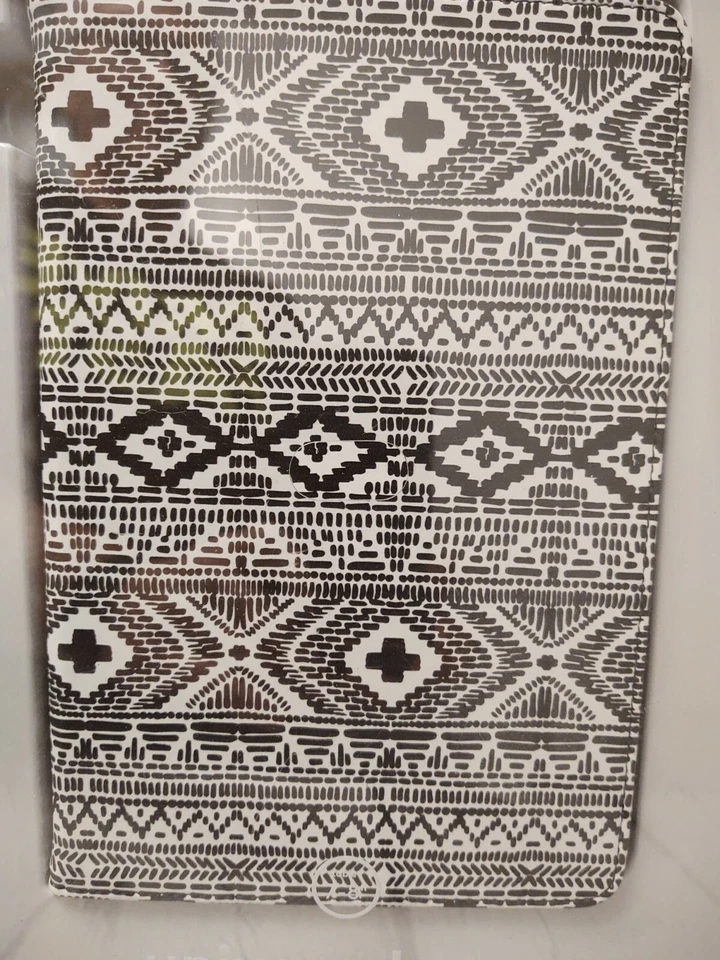 Heyday Universal Case for Tablet 7-8”  Black & White Design NIB - Image 2 of 4
