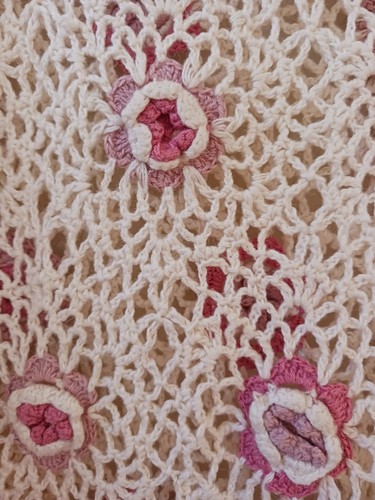 Vtg Maggie Lawrence Sz L 46" Crochet Pullover Tunic Sweater Cream w Pink Roses - Picture 4 of 12