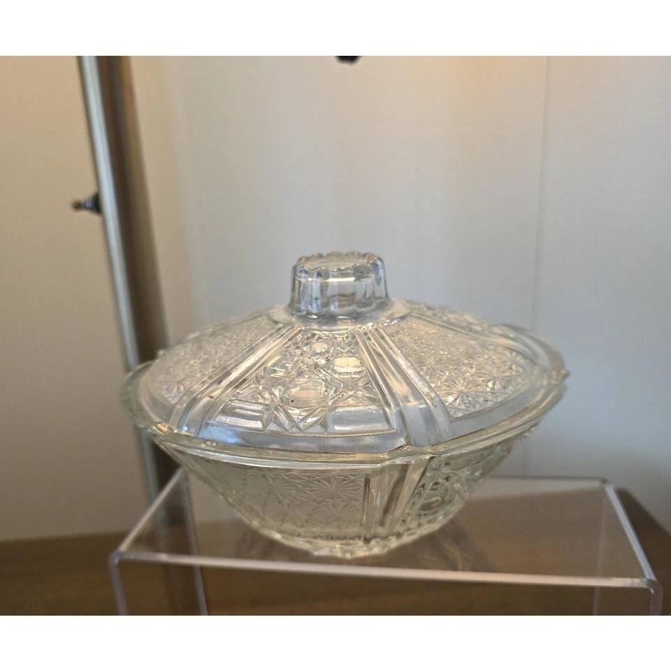 Plato de caramelo o nuez de vidrio transparente en relieve FNG Indonesia de colección con tapa Foto 3 de 4