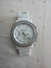 Michael Kors MK5300 Wrist Watch for Women in white excellent condition