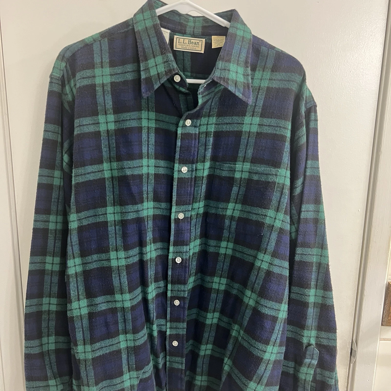 LL Bean Flannel Shirt Mens XL Blue Green Plaid Button-Up 90s Outdoor USA
Opens in a new window or ta