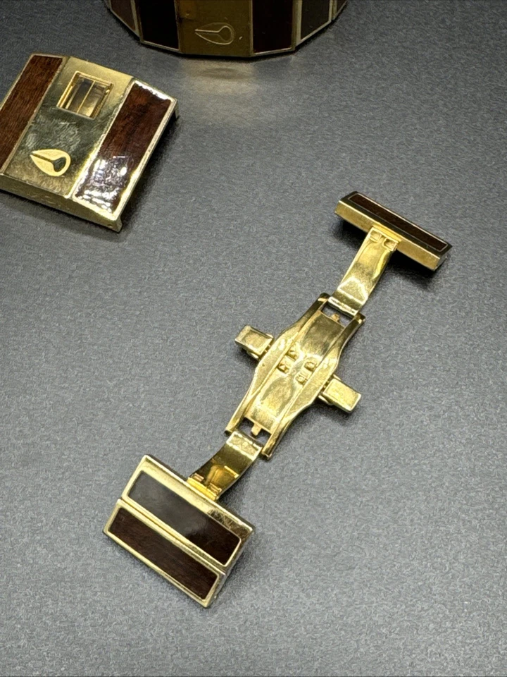 NIXON ROTOLOG -DARK BROWN W/Gold Trim -Watch Links Extra Face - Image 3 of 4