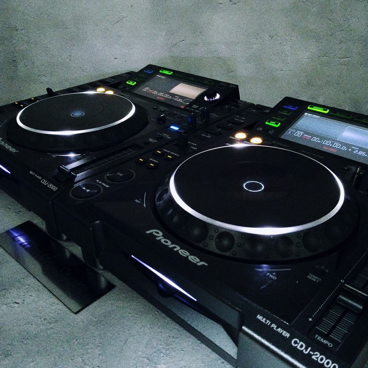 Pioneer CDJ-2000 DJ Turntable for sale online | eBay