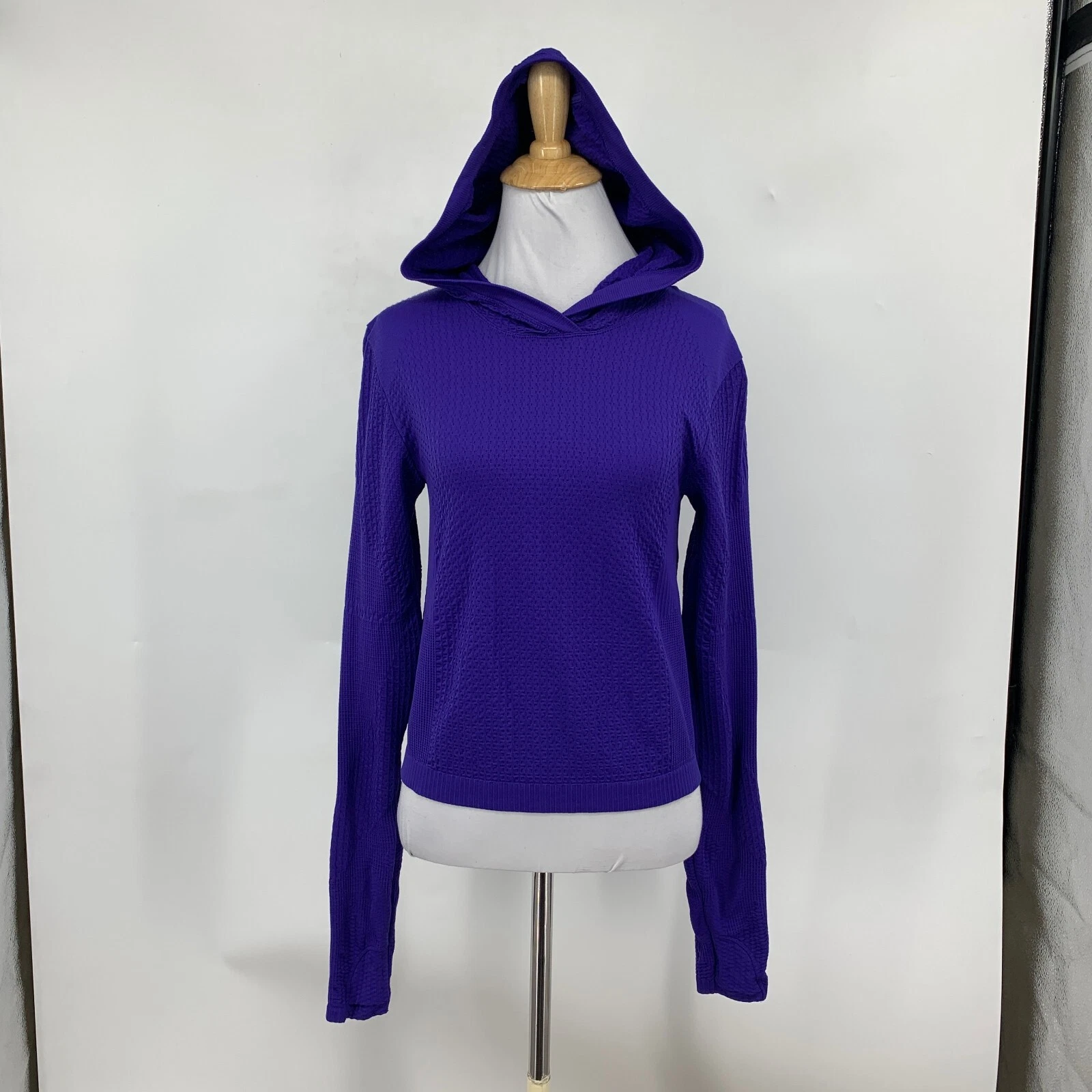 athleta flurry seamless crop textured thumbholes hoodie