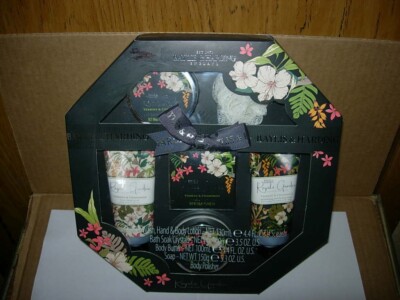 Baylis and Harding England Royale Garden Limited Edition For Women Gift Set