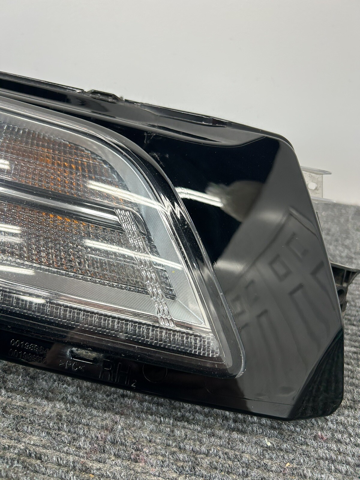 2017 2018 Lincoln CONTINENTAL Right Passenger Headlight Headlamp 
