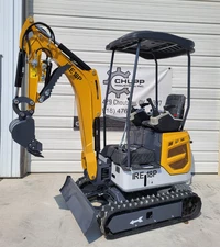 NEW IRE18 1.4-ton 14HP Gasoline Engine Mini Excavator Digger