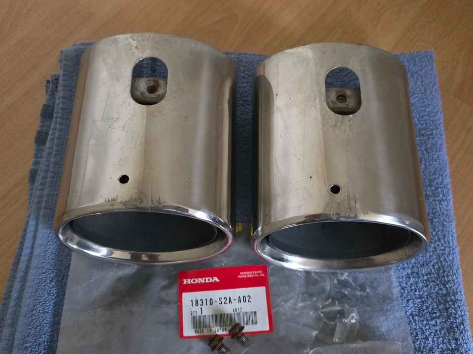 2x Genuine OEM 2004-2009 Honda S2000 AP2 Exhaust tips finisher P/N 18310-S2A-A02 — 第 4/4 张图片