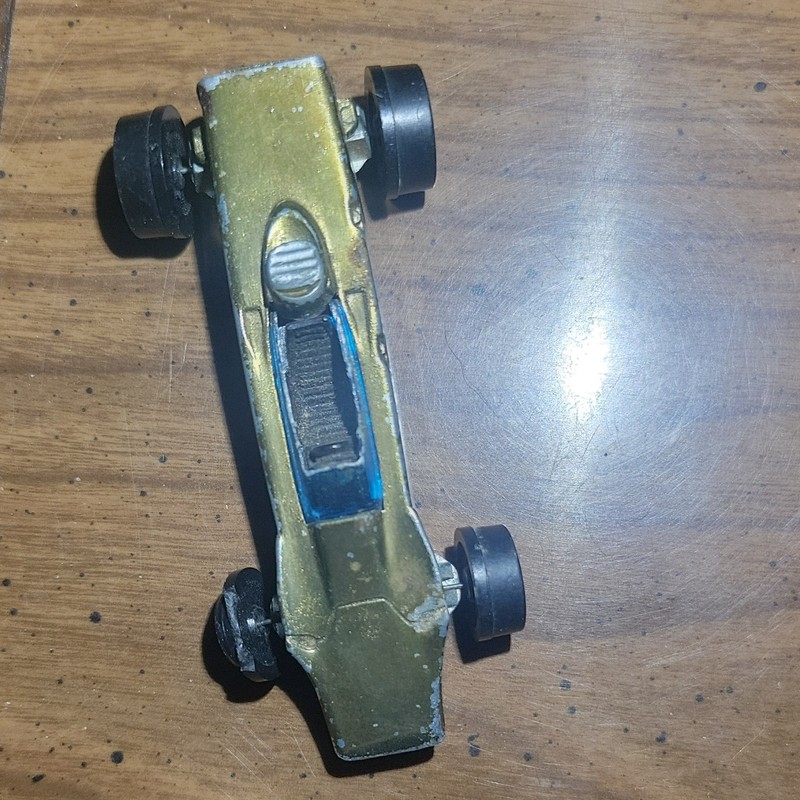 Hot Wheels Lotus Diecast Formula 1 Car Gold Blue Black Metal 1969