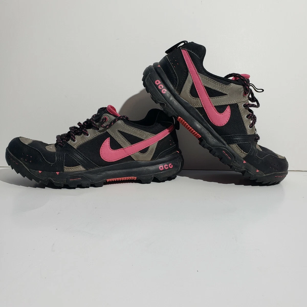 Nike ACG Air Black/Pink Hiking Shoes Women&#039;s Size US 7.5 348213-061 |