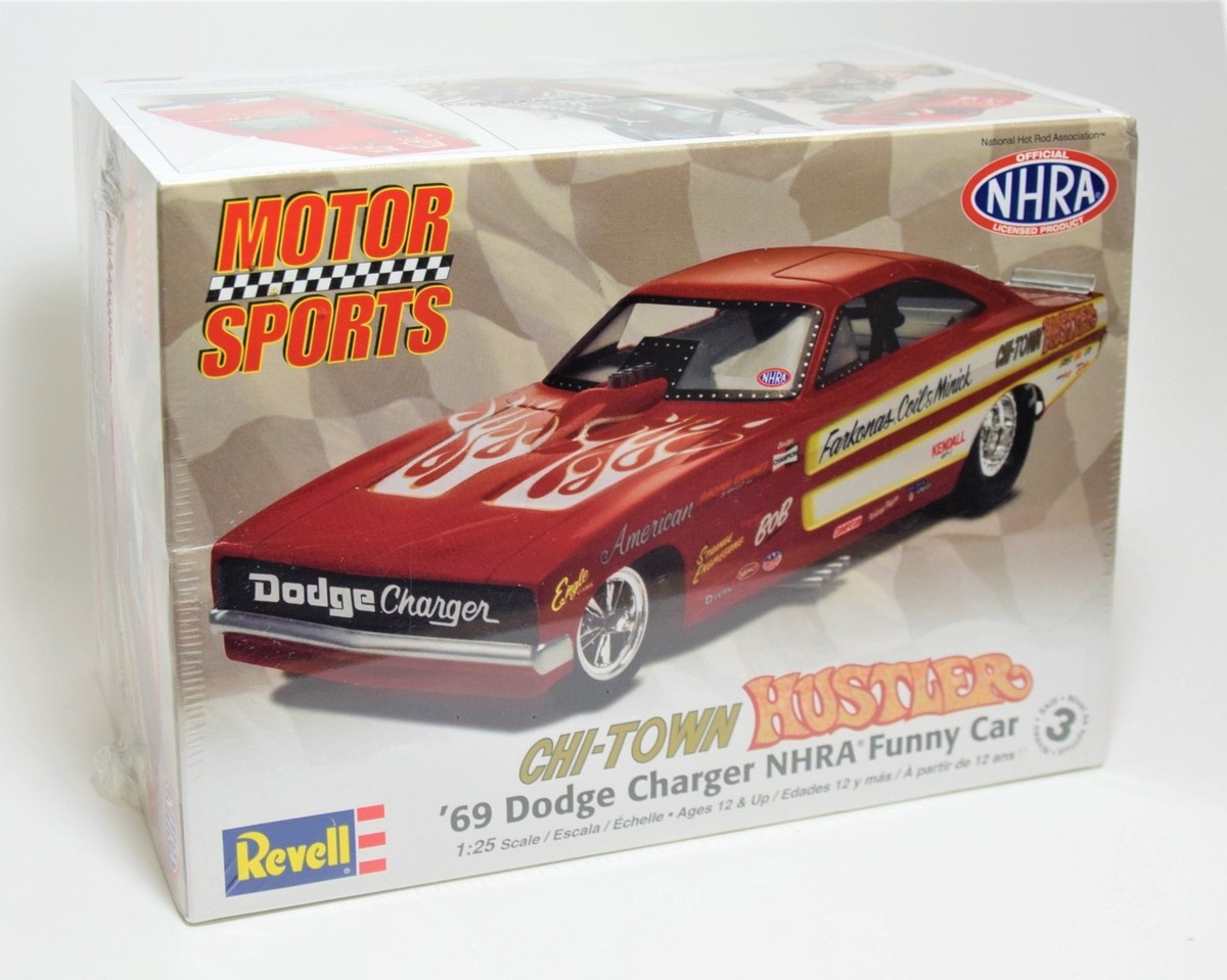Revell 4286 1/25 Scale Chi-Town Hustler '69 Dodge Charger NHRA FC