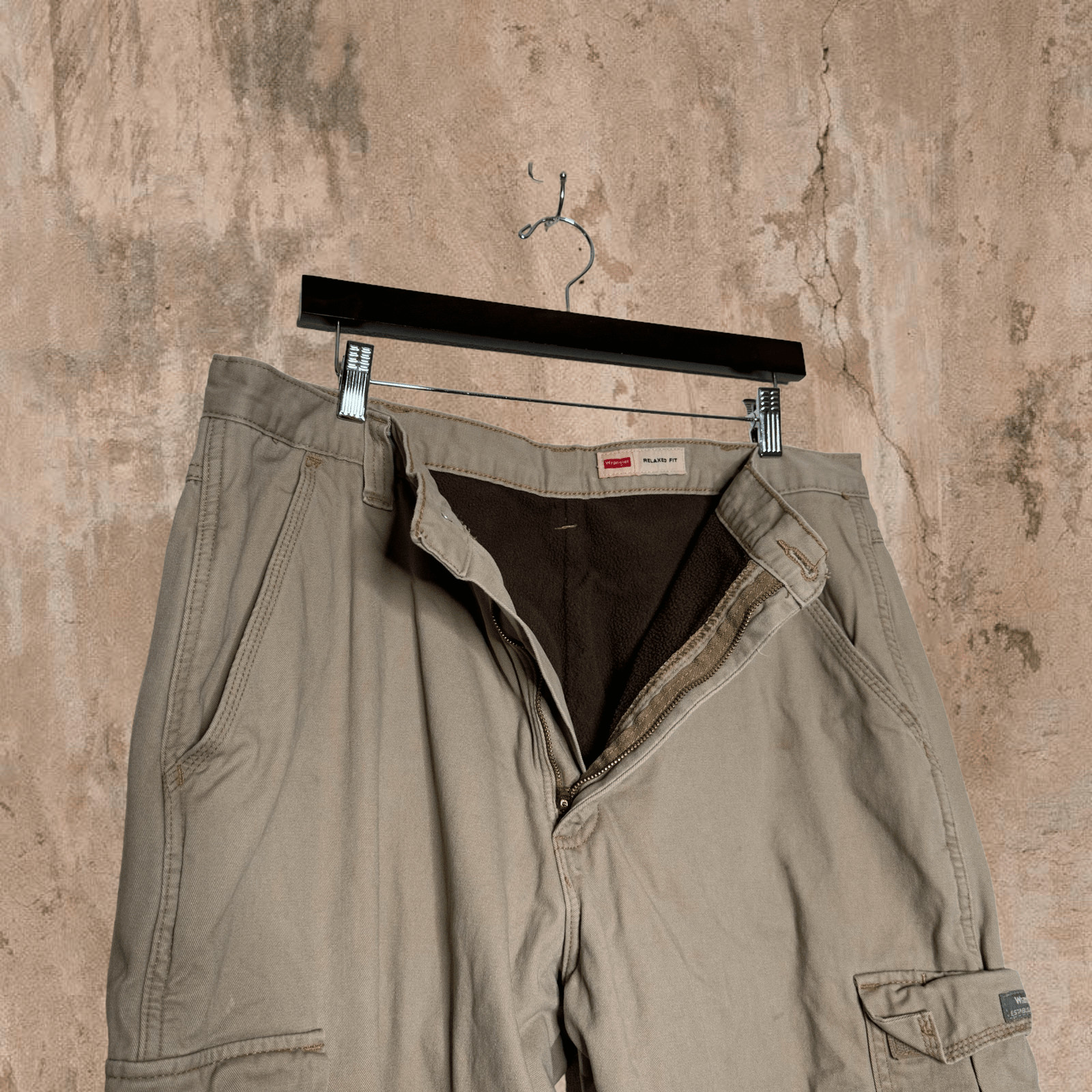 Beige Tan Wrangler Fleece Lined Cargo Work Pants 38x3… Gem