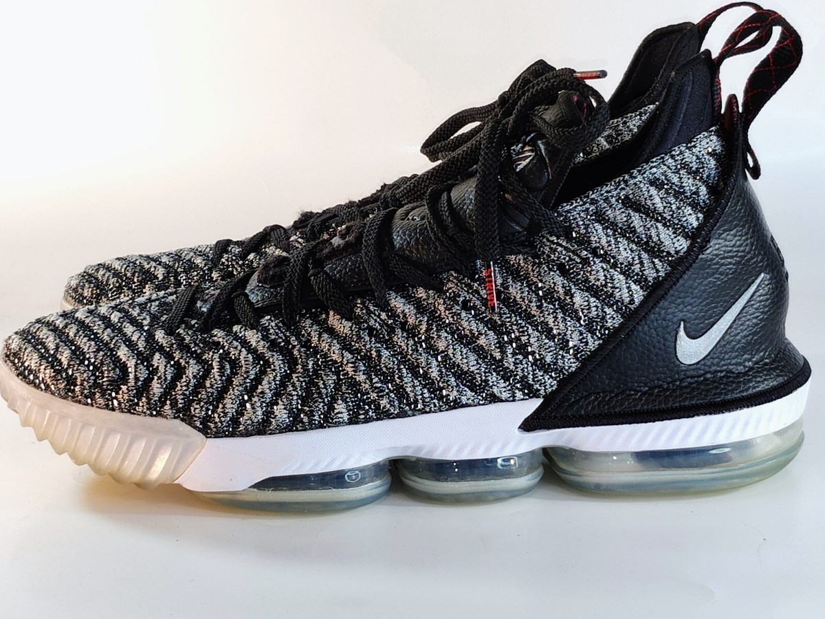 lebron 16 low oreo