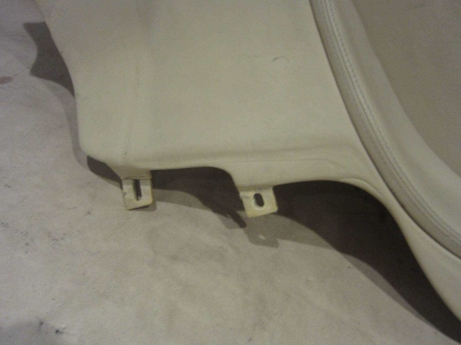 Ferrari 456 -RH Rear Lower Side Panel With Arm Rest - Creama - P/N 65649700
