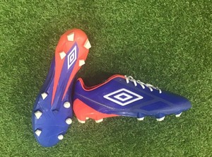 botas futbol talla 40