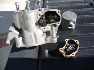 2000 & 2001 HONDA CR250 R OEM CYLINDER & POWER VALVES & OEM STD PISTON ASSY NICE