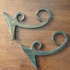Lot of 2 vintage Scroll Metal Double Curtain Rod  Holders Brackets Bronze Patina