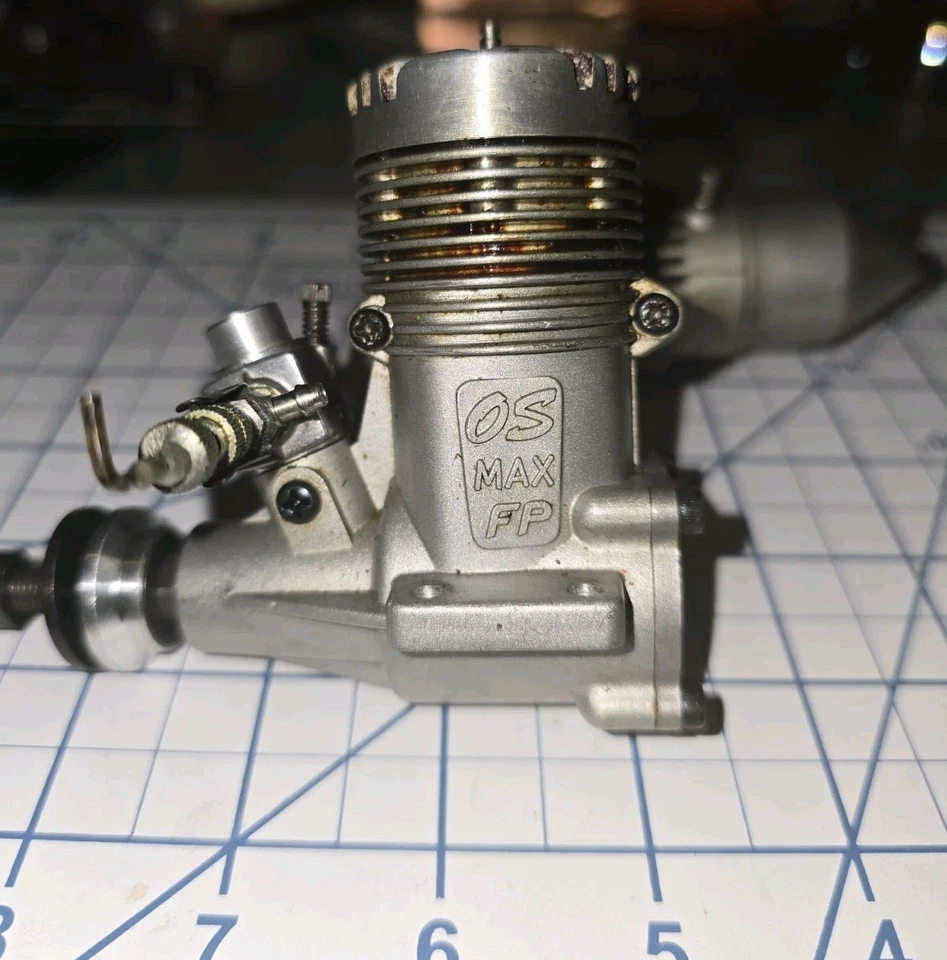 VINTAGE ~ O.S. MAX 40 FP, RC Airplane Model Engine w/ Muffler - Image 2 of 4