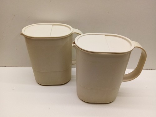Brocca e coperchi brocche porta frigo Tupperware vintage 2 x beige - Foto 4 di 13