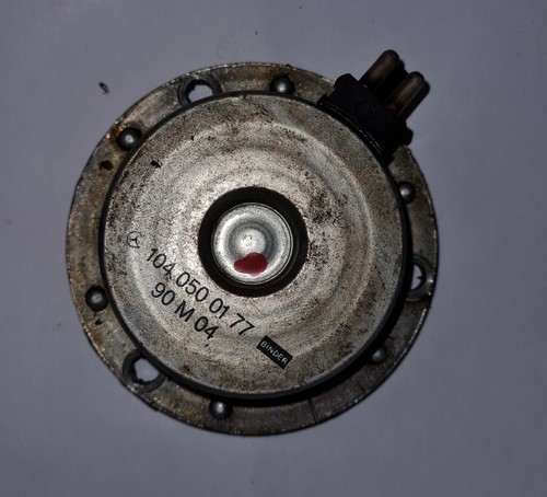 ORIGINAL MERCEDES-BENZ W124 R129 M104 MAGNET NOCKENWELLENVERSTELLUNG 1040500177