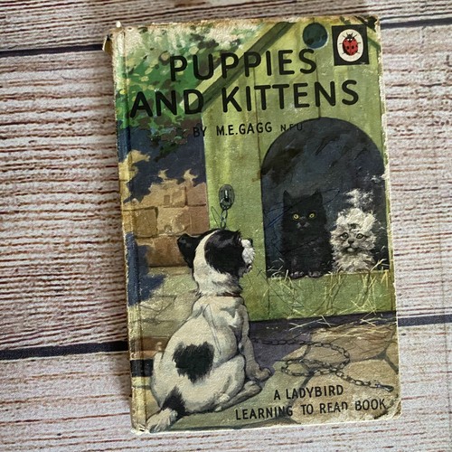 4 x Vintage Ladybird Hardcovers ~Princess & the Frog/Puppies & Kittens/Mr Badger - Picture 8 of 22