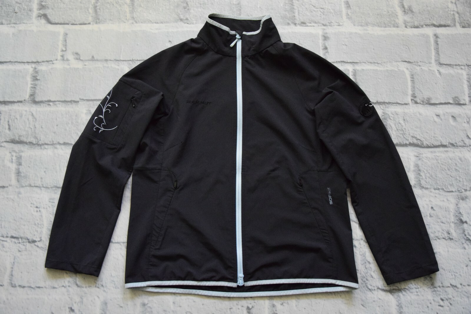MAMMUT track jacket black  softech  zip windstopp… - image 1