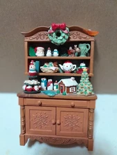 HM ORN MRS.CLAUS'S CUPBOARD REPAINT CLUB EXCLUSIVE USED