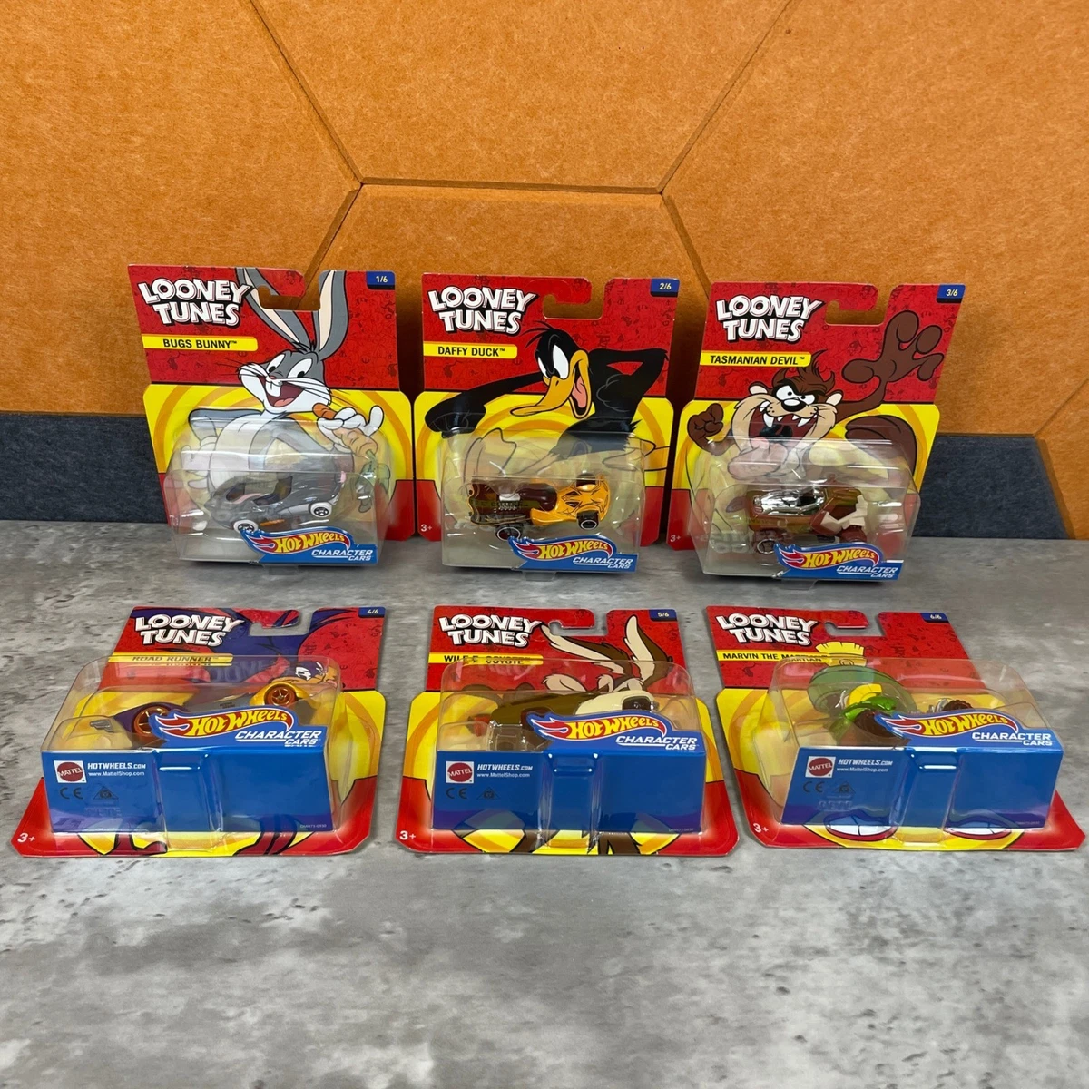 Las mejores ofertas en Hot Wheels Looney Tunes vehículos diecast y