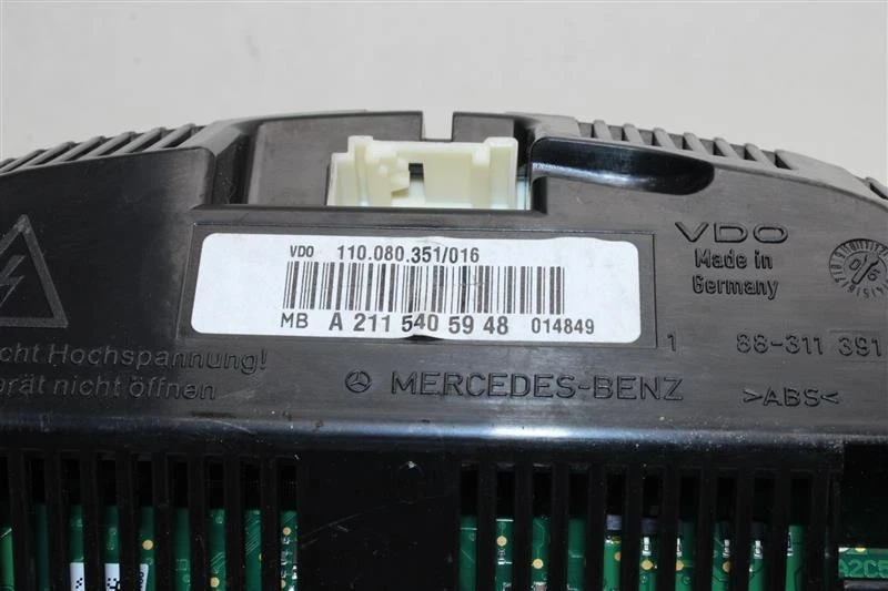 Used Speedometer Gauge fits: 2007 Mercedes-benz Mercedes e-class 211 Type cluste - Image 3 of 4