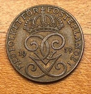 1939 🇸🇪 Sweden 2 Ore Coin. Nice Raw Coin. Never Cleaned!