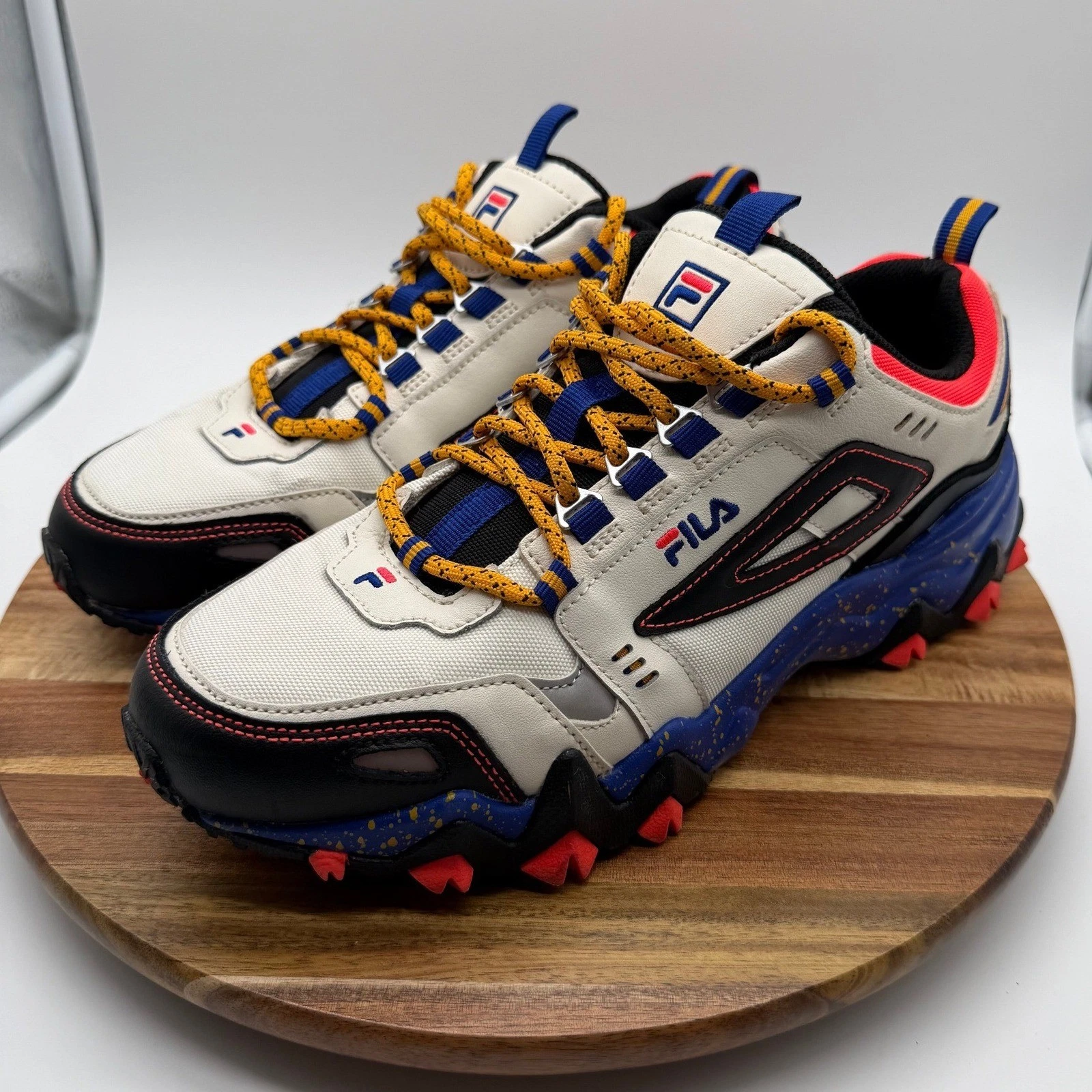 Fila Oakmont TR Women's US 10 UK 7.5 Sneakers White Blue Red Trail Shoes 0862