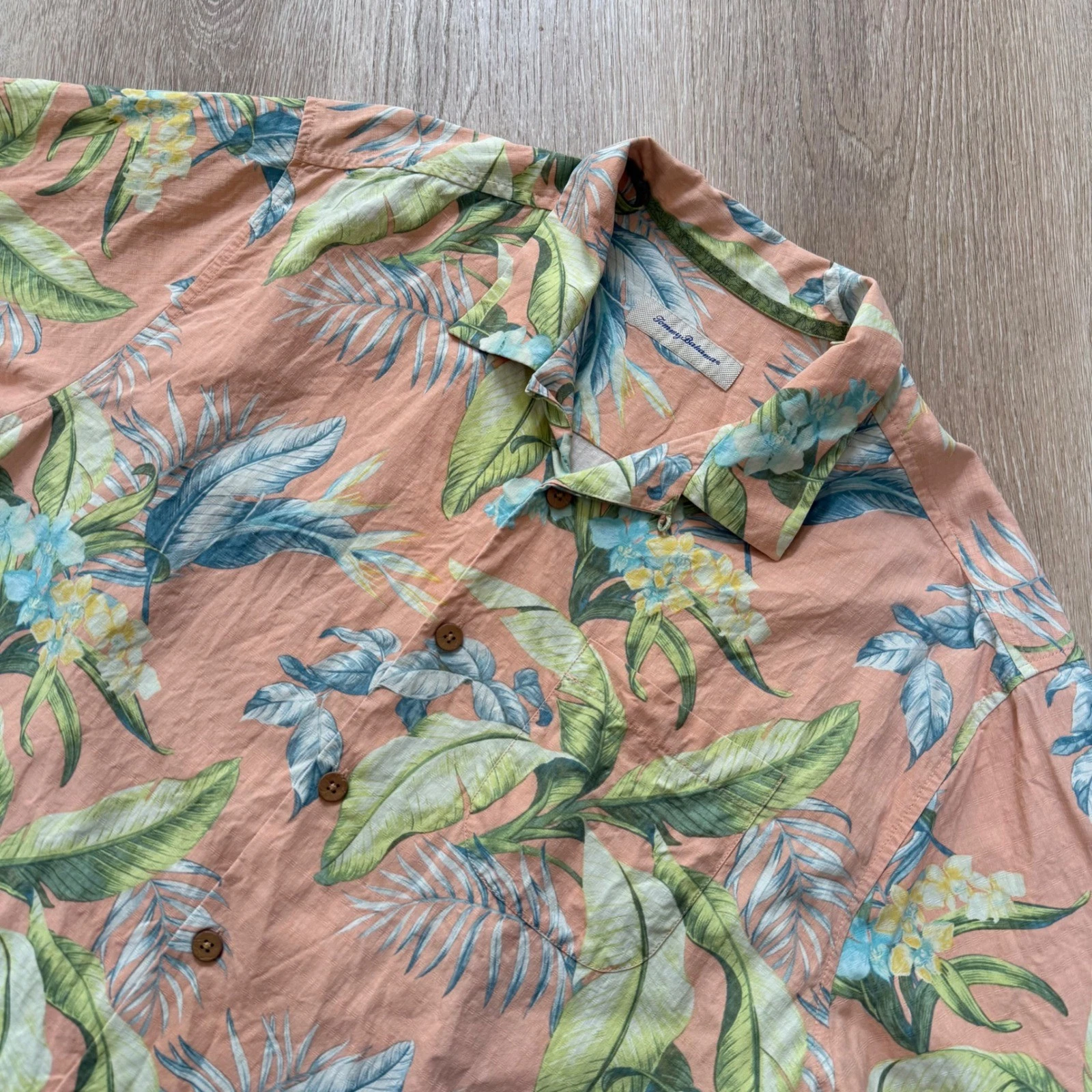 Tommy Bahama Silk Tropical Floral Camp Shirt Mens 1XB Salmon Pink Short Sleeve