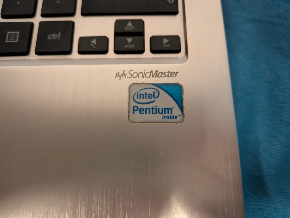 PC Notebook Asus S200E 11.6" - Immagine 4 di 4