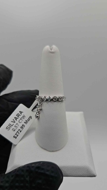 925 Sterling Silver Moissanite 0.57 CTW Charm Ring SIZE 7