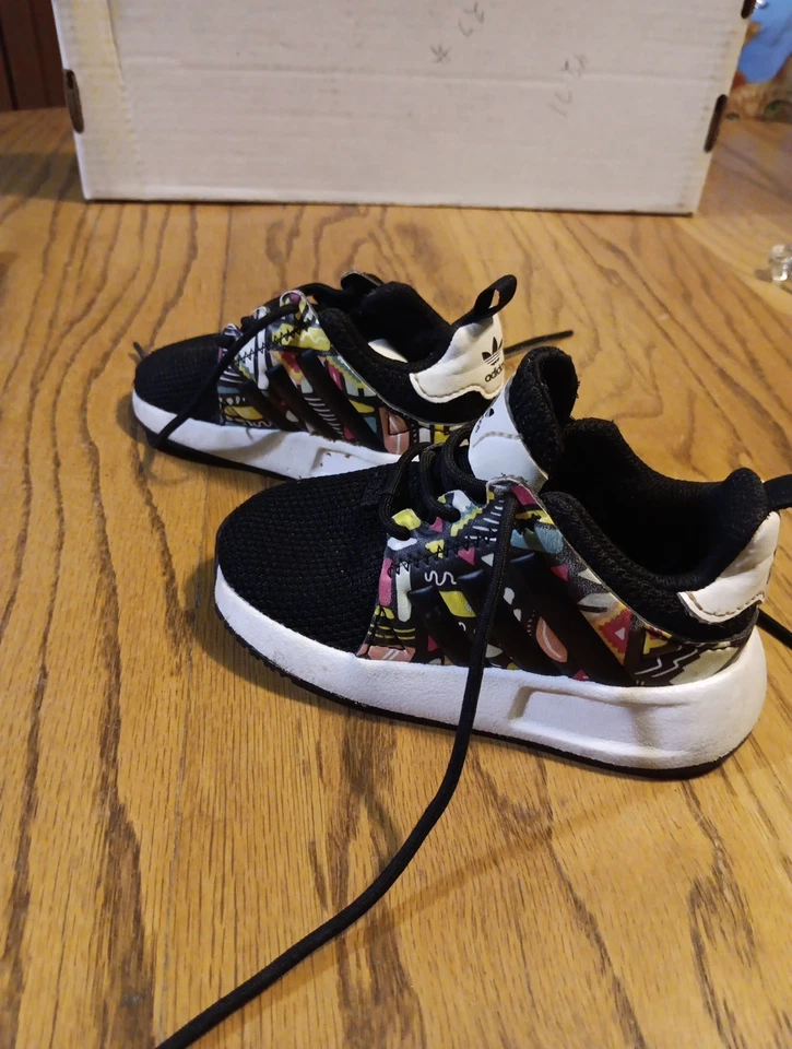 Tamanho infantil 6k. Tênis Adidas. Ortholite - Imagem 4 de 4