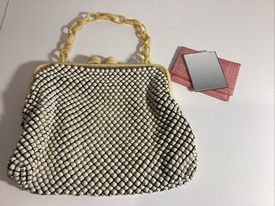 @ 1940s Bakelite Whiting & Davis ''Alumesh'' Purse Handbag White Ivory Mirror