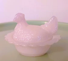 Mosser Glass Crown Tuscan Mini Chick Salt .