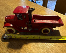 Vintage Red Cast Iron Truck Tow/ Driver Figure Tipping Bed working wench string